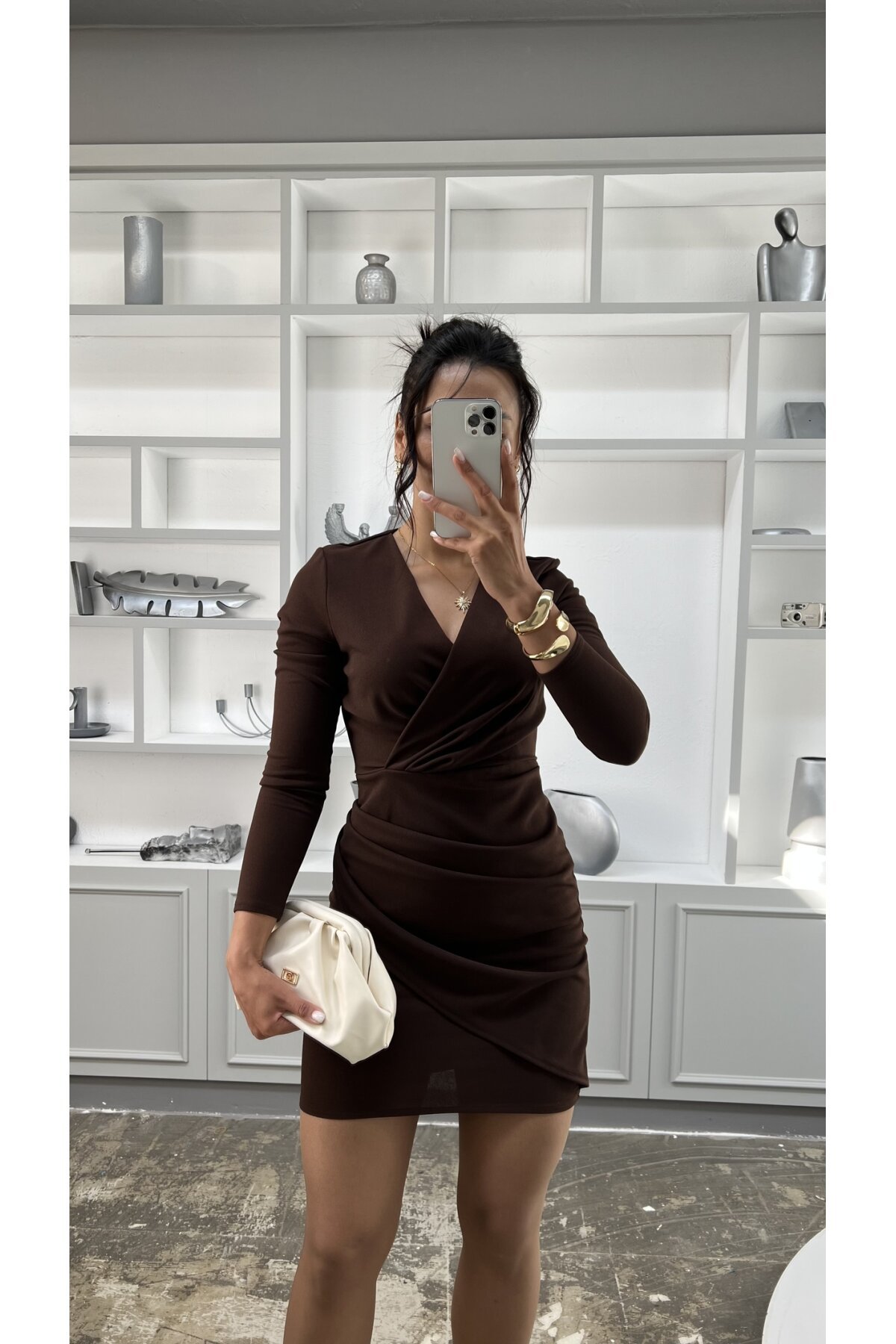 3037-KAHVERENGİ KISA DRAPELİ KRUVAZE YAKA ELBİSE