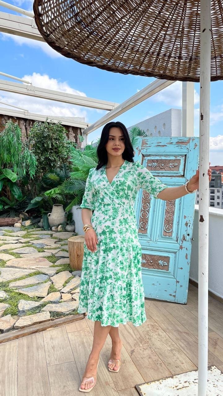 3058-YEŞİL ÇİÇEKLİ ELBİSE