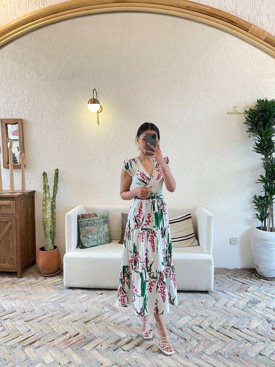 3073-YEŞİL YAPRAK DESEN KEMERLİ ELBİSE