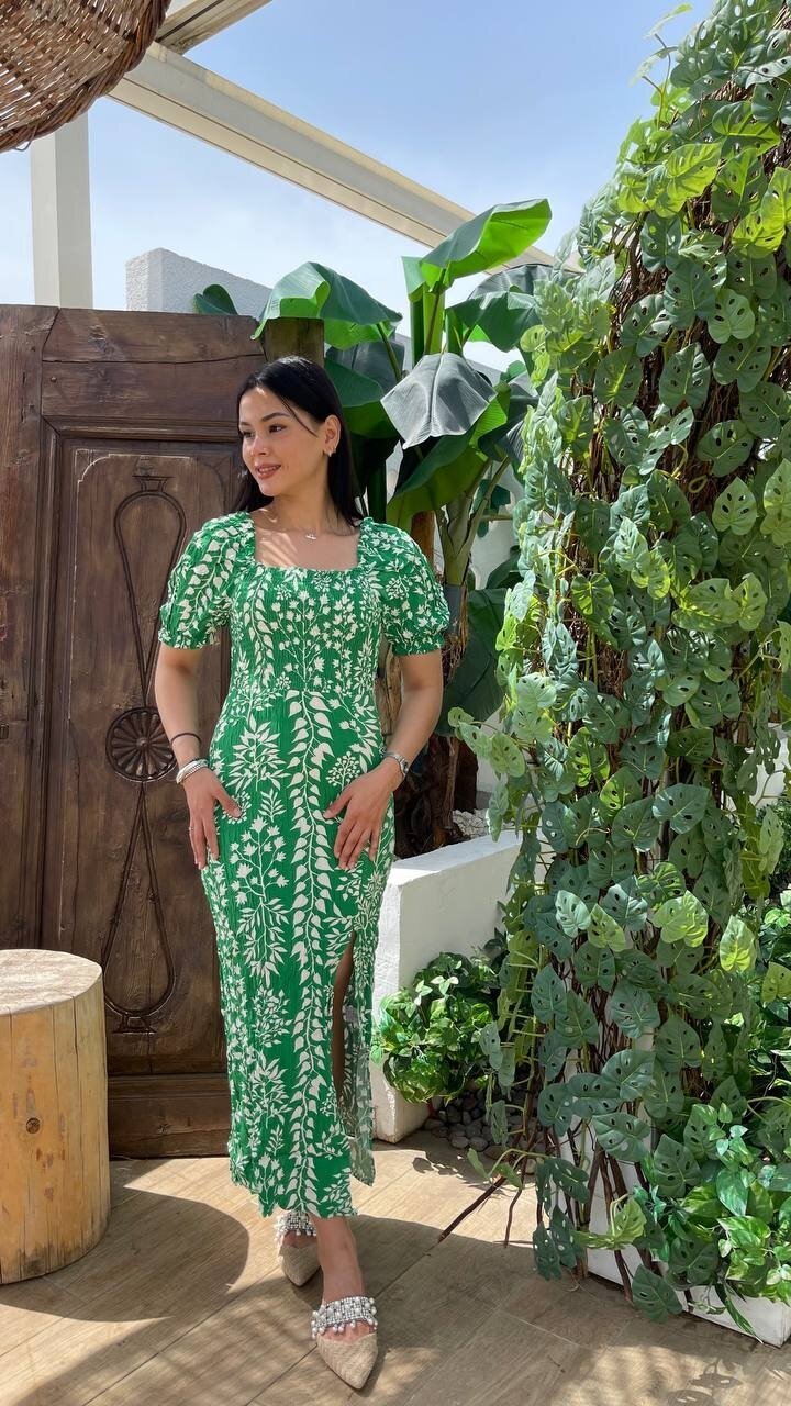 3142-YEŞİL FULL GİPELİ YANDAN YIRTMAÇLI ELBİSE