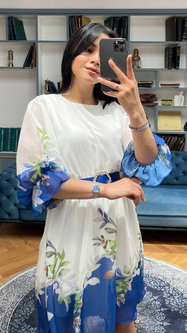 3485-BEYAZ YUVARLAK KEMER DETAY ALTI SULU ELBİSE