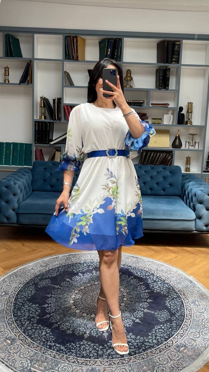 3485-BEYAZ YUVARLAK KEMER DETAY ALTI SULU ELBİSE