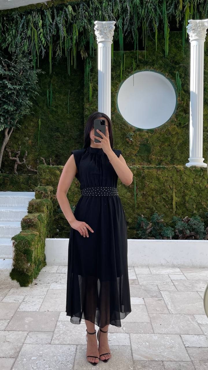 3509-SİYAH KEMERİ TAŞ DETAYLI ŞİFON ELBİSE