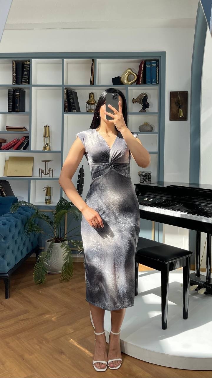 3510-SİYAH KARMAŞIK DESEN ÖNÜ DÜĞÜMLÜ ELBİSE