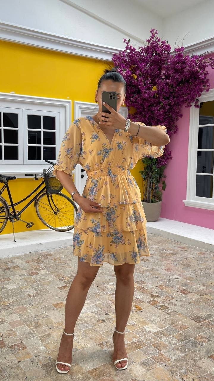 3447-SARI KAT KAT ŞİFON ELBİSE