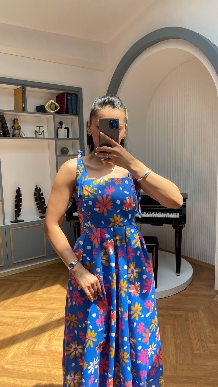 3557-SAKS ÇİÇEKLİ KARE YAKA ELBİSE