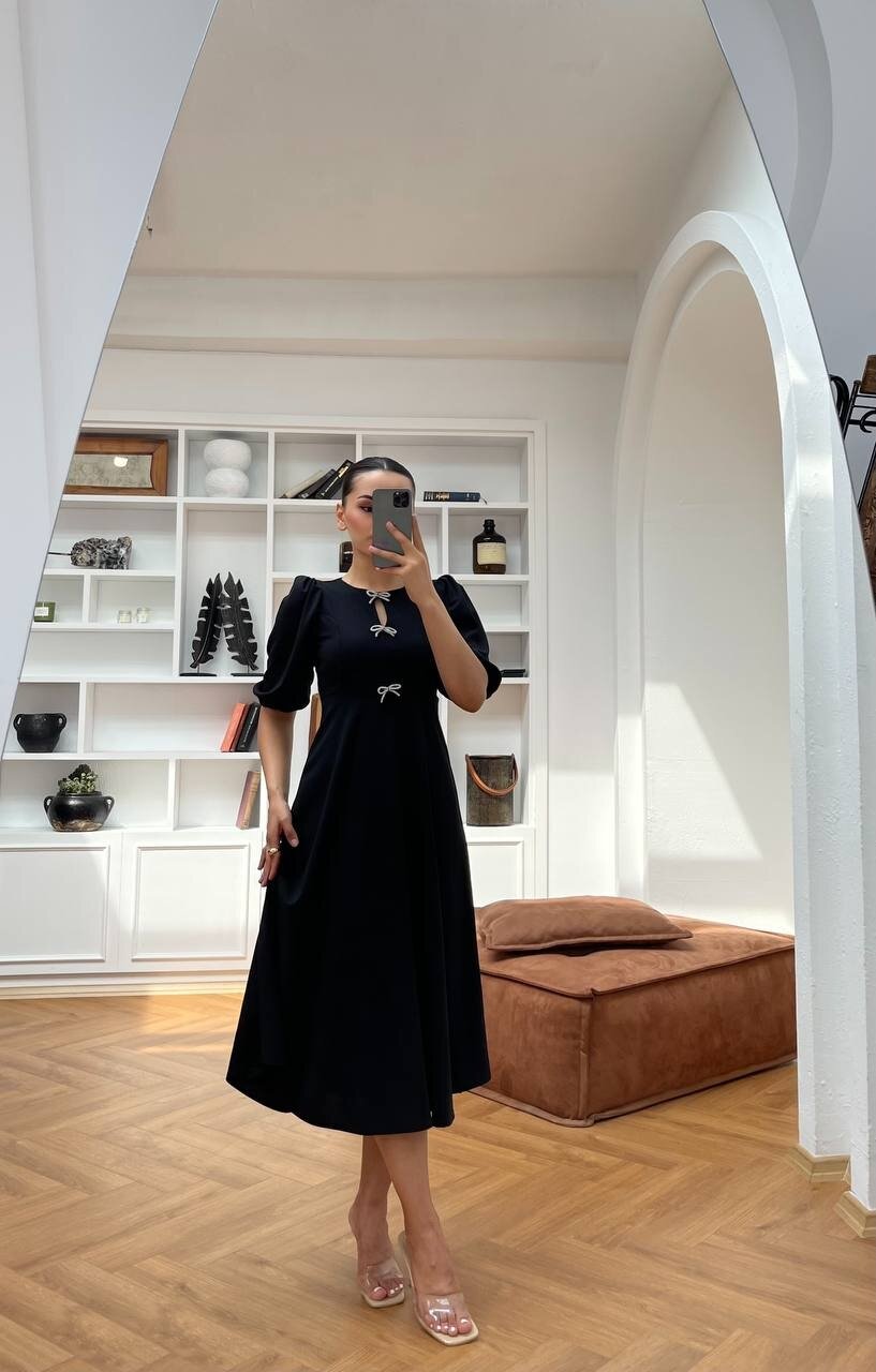 3578-SİYAH TAŞ FİYONKLU ELBİSE