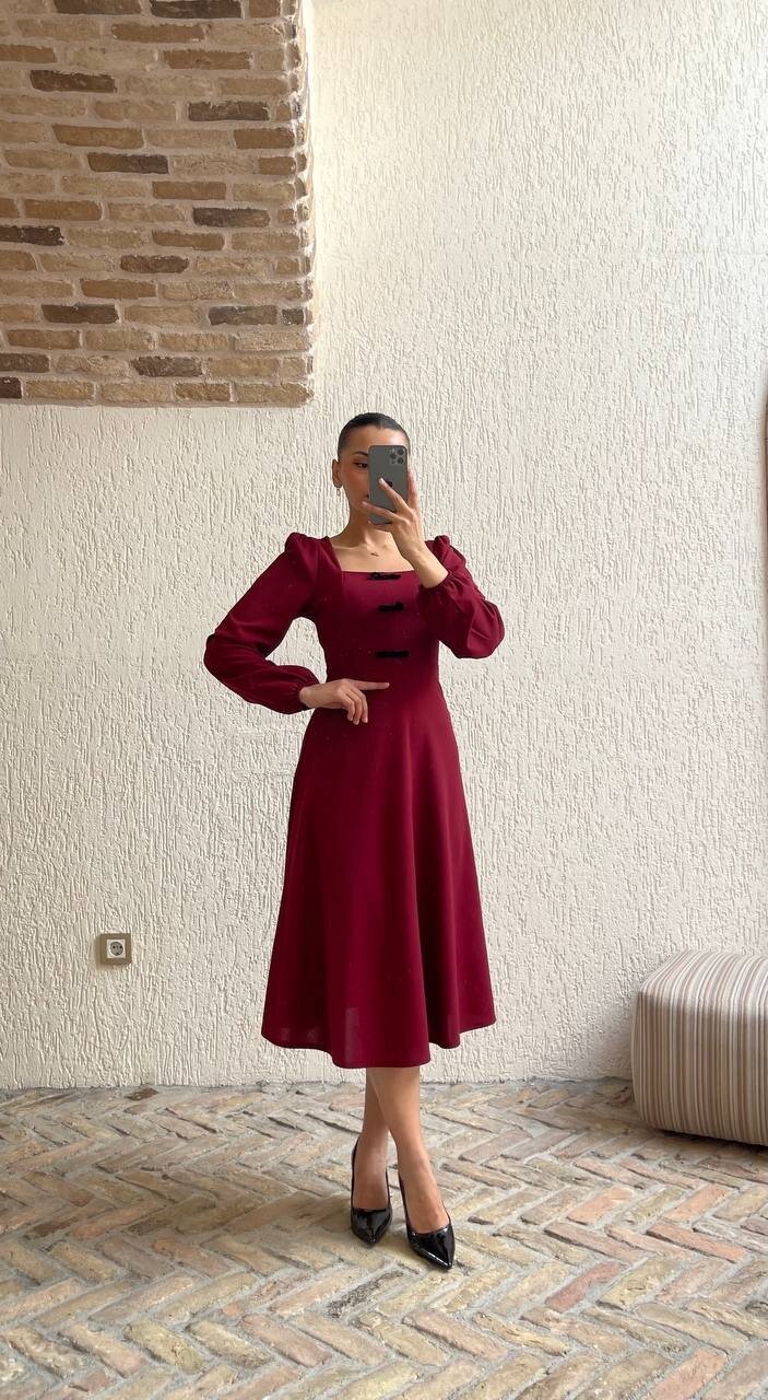 3630-BORDO KADİFE FİYONK DETAY ELBİSE