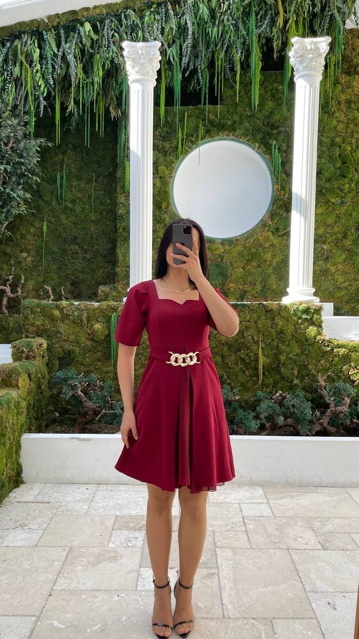 3712-BORDO GOLD KEMER DETAYLI ELBİSE