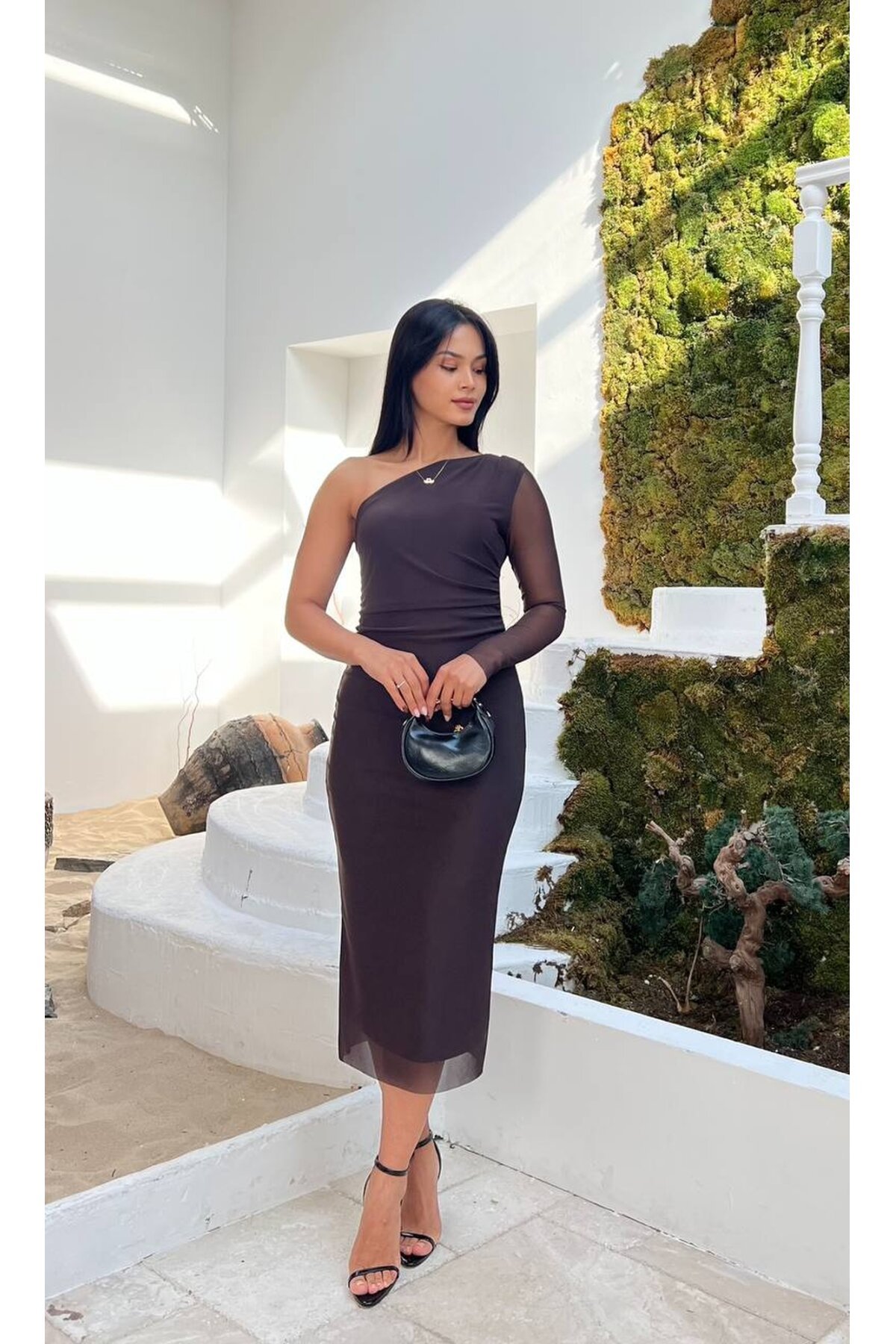 3725-KAHVERENGİ TEK OMUZ TÜL ELBİSE