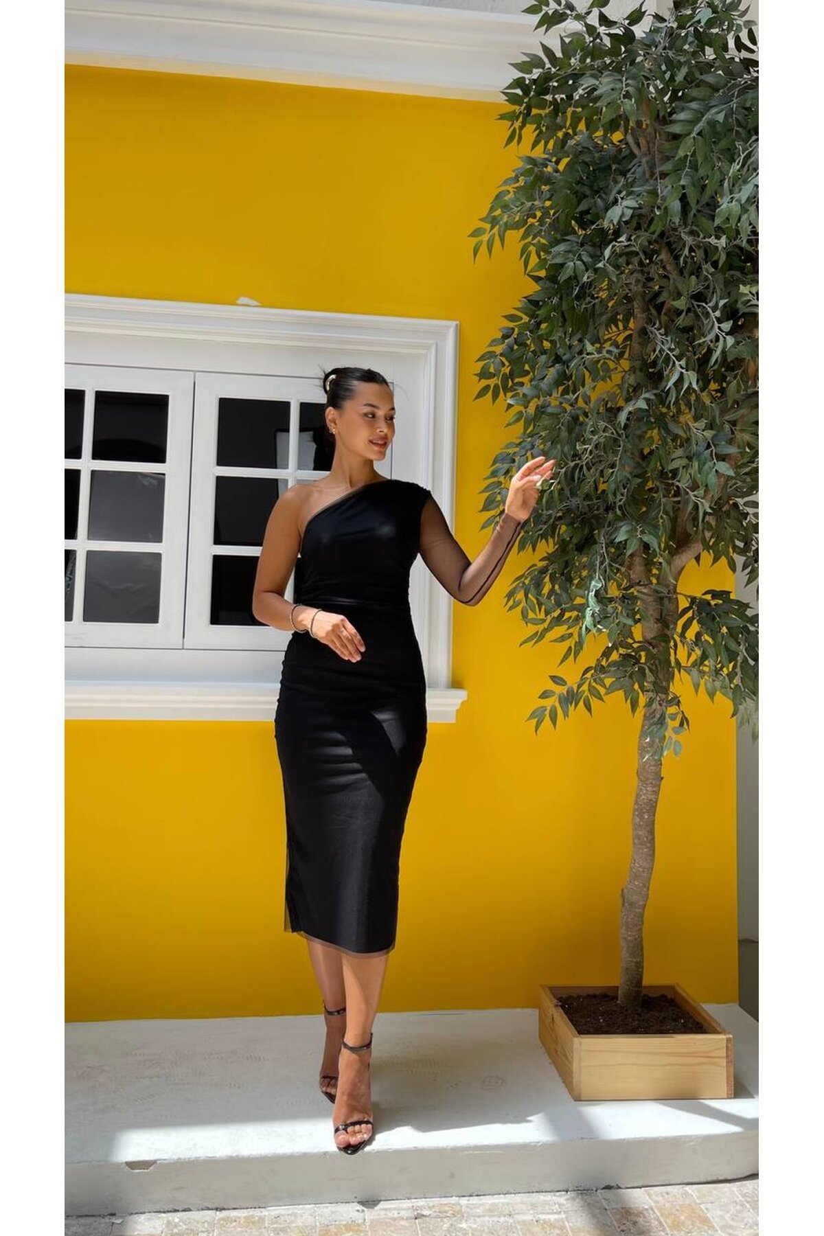 3725-SİYAH TEK OMUZ TÜL ELBİSE