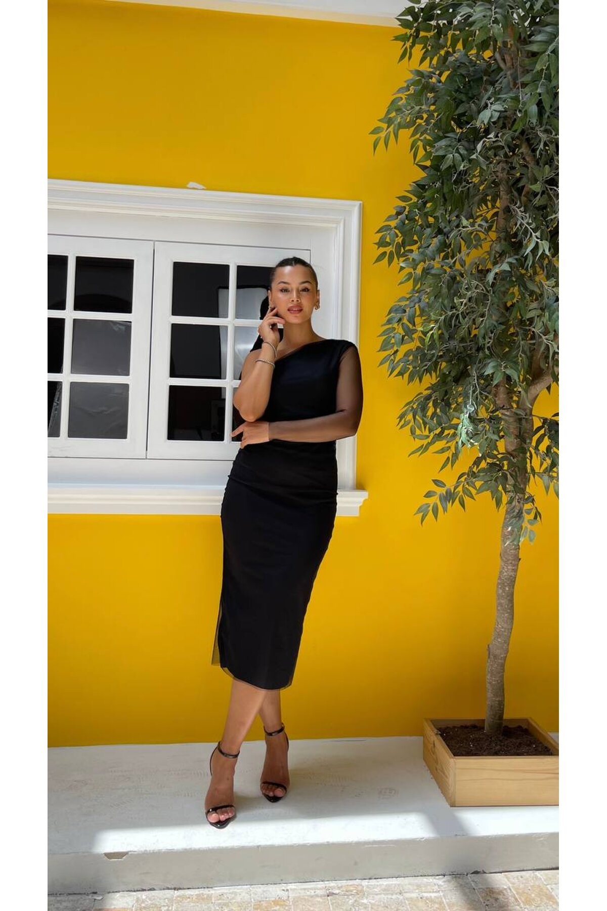 3725-SİYAH TEK OMUZ TÜL ELBİSE