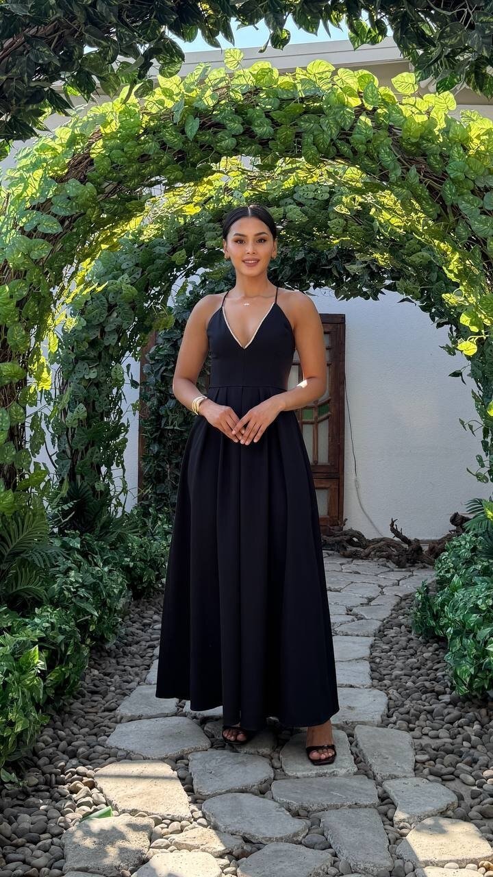 3795-SİYAH V YAKA TAŞ DETAY KİLOŞ ELBİSE