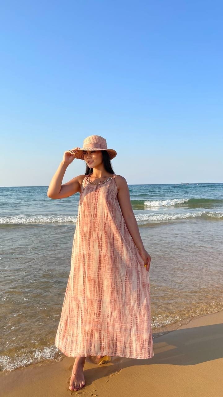 3813 HALTER YAKA HALKA DETAYLI ELBİSE