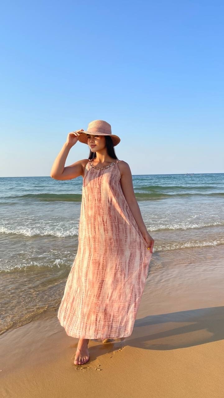 3813 HALTER YAKA HALKA DETAYLI ELBİSE