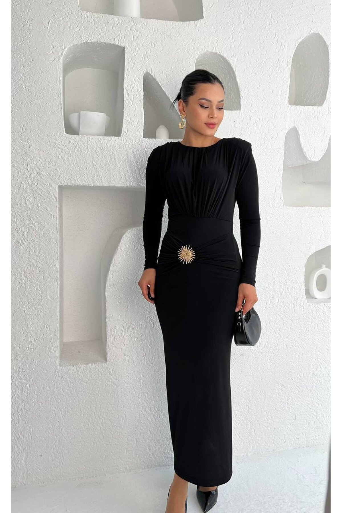 3839-SİYAH DENİZ KABUĞU TOKALI SANDY KUMAŞ ELBİSE