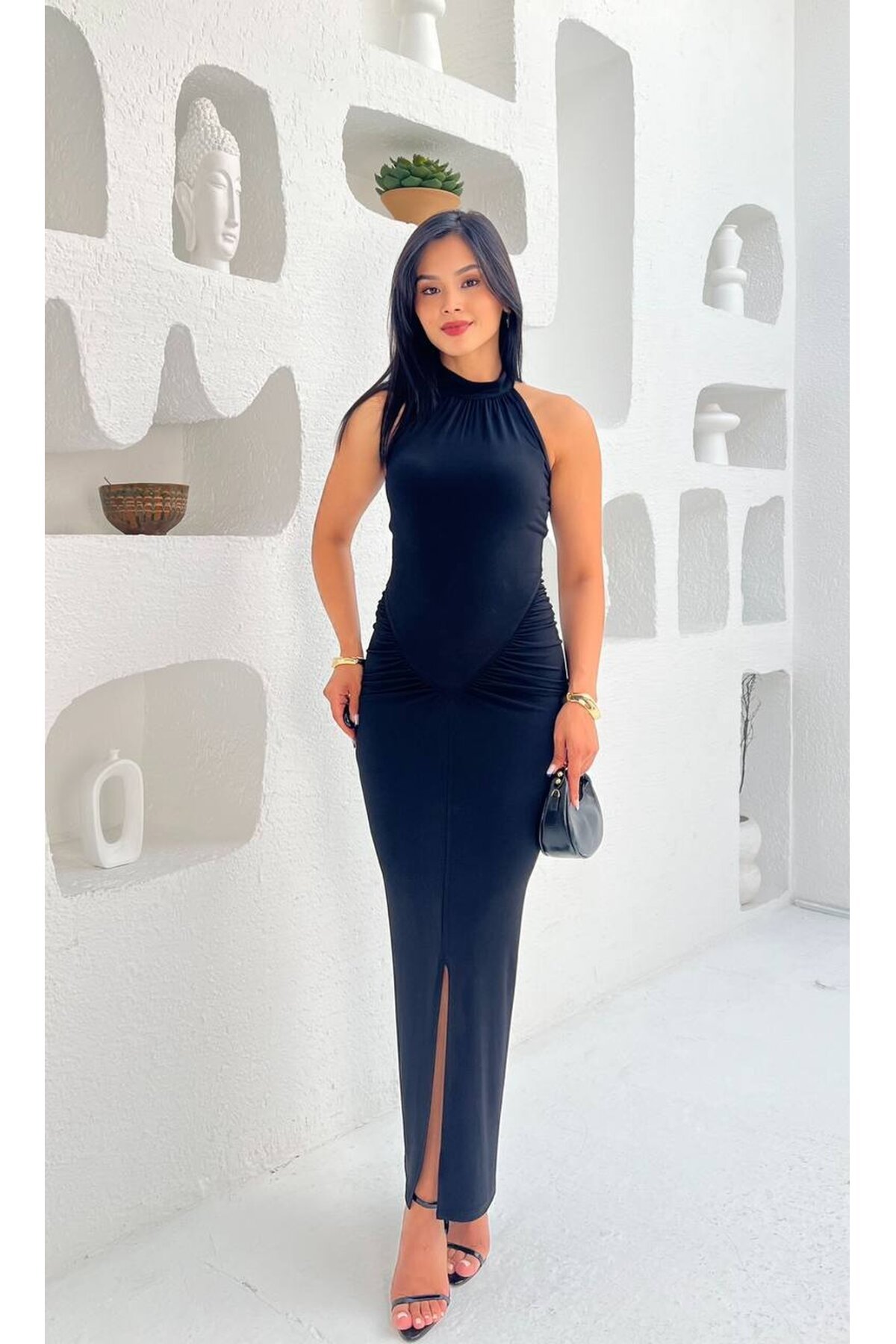 3844-SİYAH YANLARI BÜZGÜLÜ BALIK ETEK ELBİSE