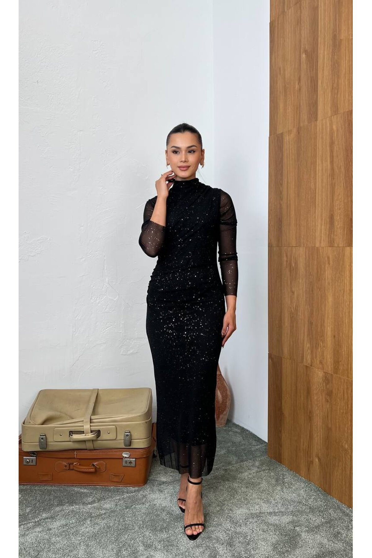 3854-SİYAH SİMLİ TÜL ELBİSE