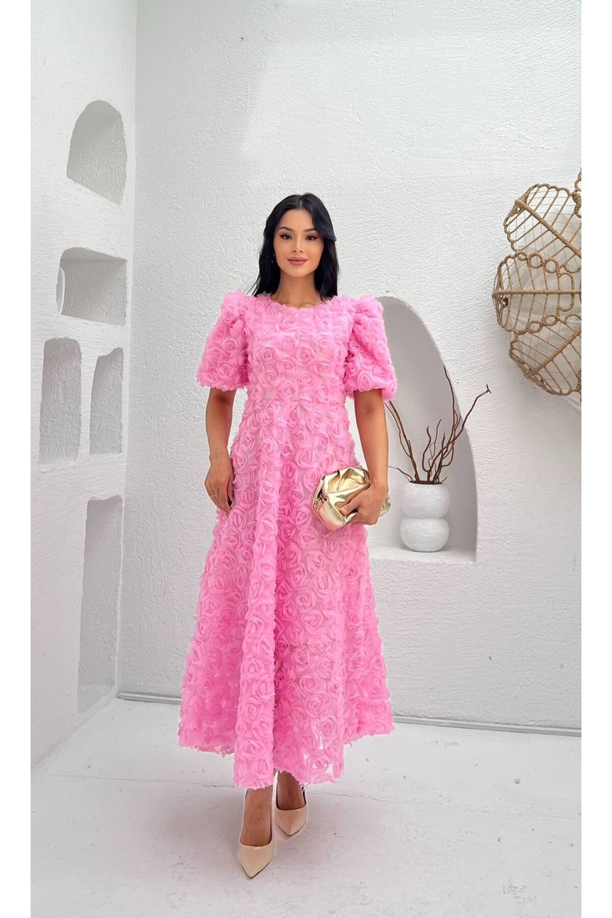 3876-PEMBE PRENSES OMUZ GÜL KUMAŞ ELBİSE