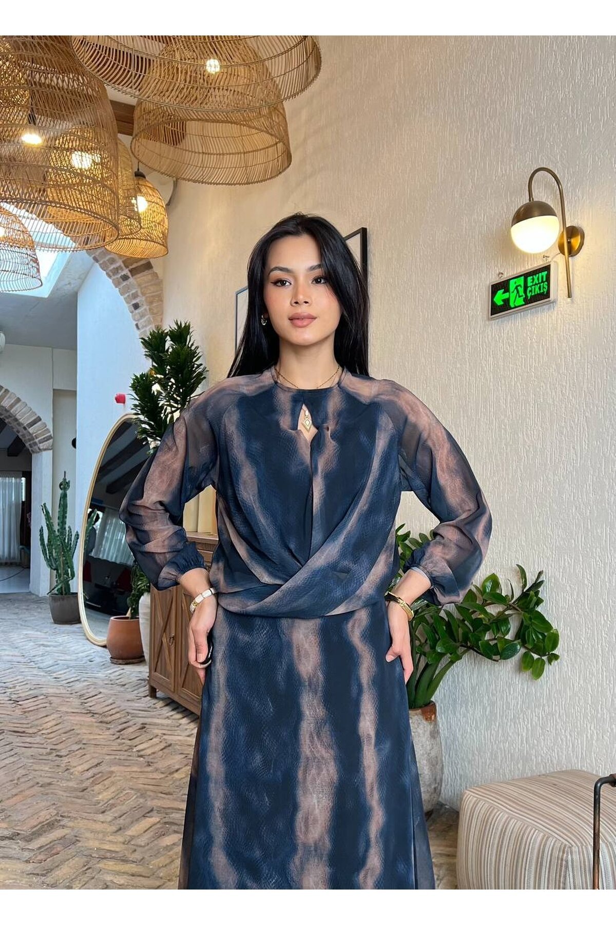 3878-LACİVERT ANVELOK DETAY ŞAL DESEN ELBİSE