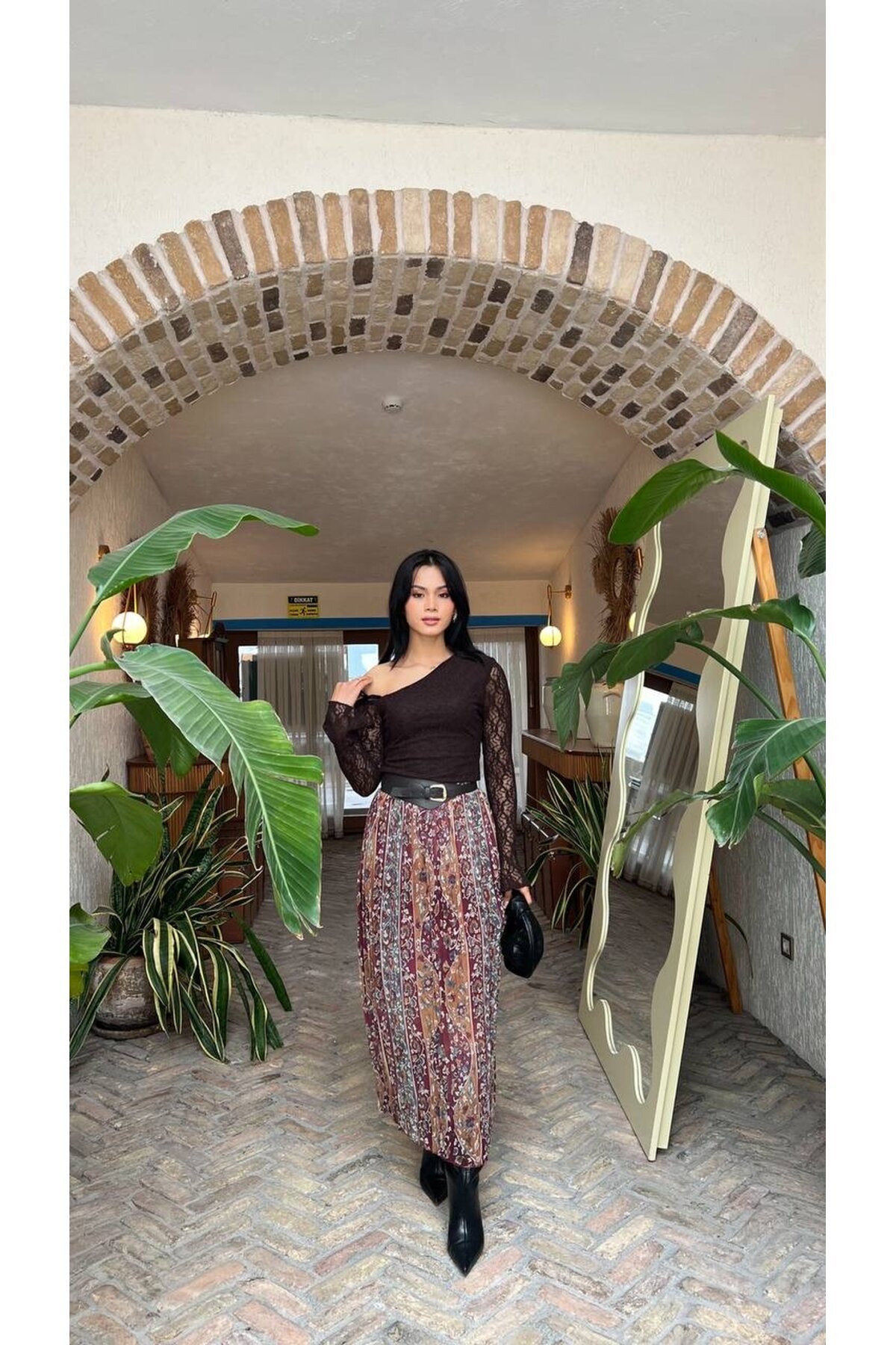 3879 PLİSELİ ŞAL DESEM KEMERLİ ELBİSE