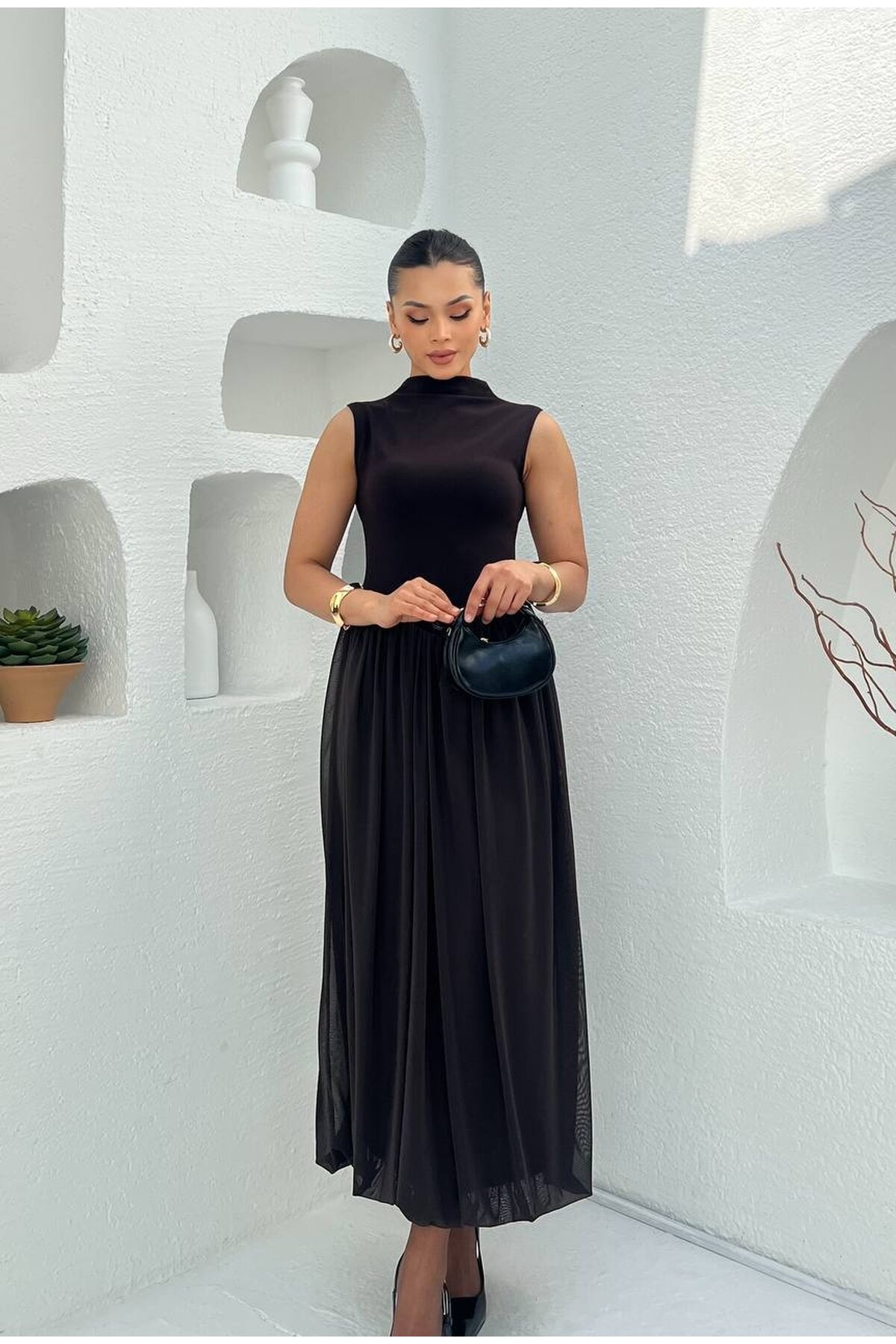 3881-KAHVERENGİ SIFIR KOL ETEĞİ TÜL ELBİSE