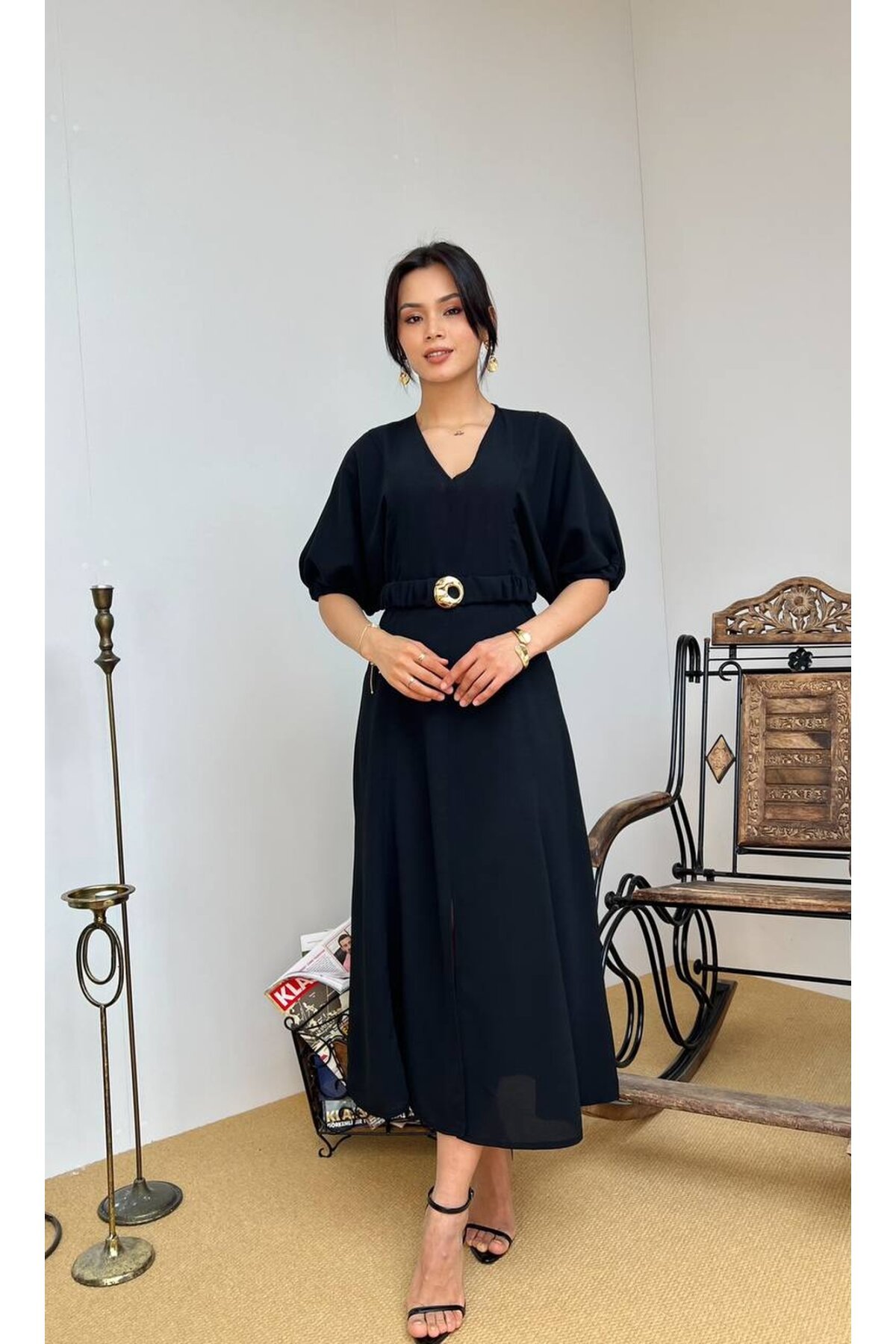 3909-SİYAH DOUBLE KUMAŞ KENDİNDEN BROŞ KEMERLİ ELBİSE