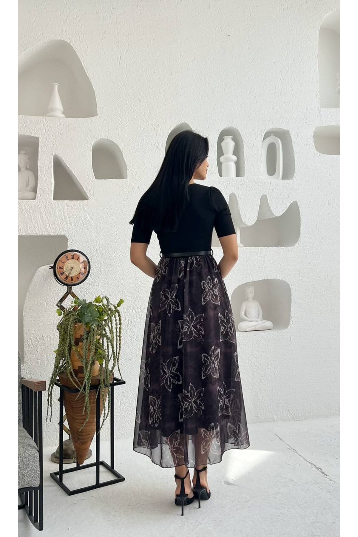 3931-SİYAH  ÜST KREP ALT ŞİFON ŞAL DESEN KISA KOL ELBİSE