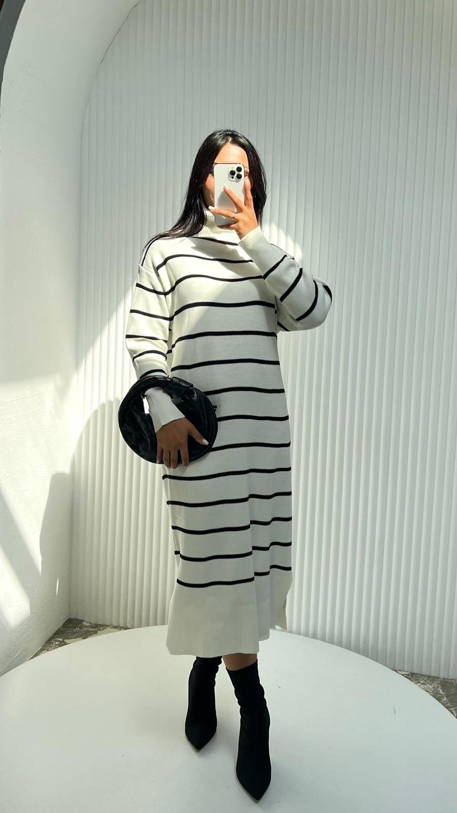 BEYAZ BALIKÇI YAKA ÇİZGİLİ TRİKO ELBİSE