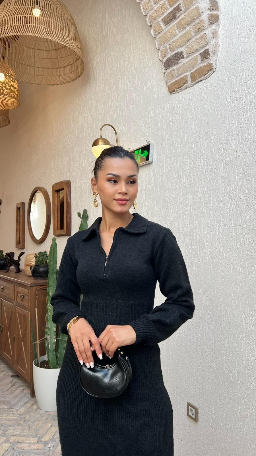 SİYAH POLO YAKA FERMUARLI TRİKO ELBİSE