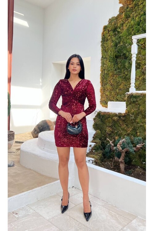 3649-BORDO ÖNÜ BÜZGÜ DETAY KISA PUL PAYET ELBİSE