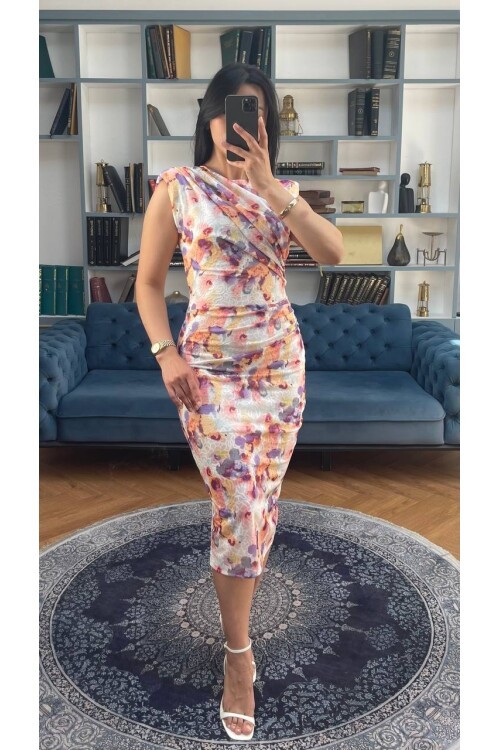 3738-ÇİÇEK DESEN DRAPELİ ELBİSE