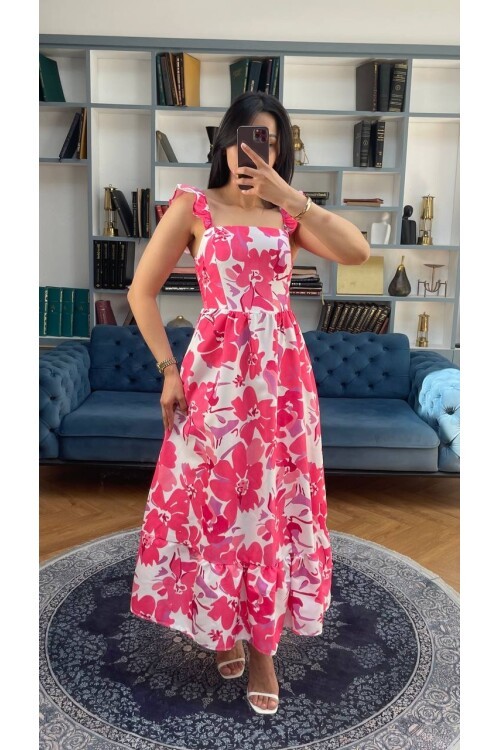 3752-PEMBE ÇİÇEK DESEN KOLLARI FIRFIRLI ELBİSE