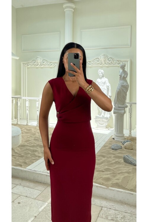 3806-BORDO ANVELOK DETAY BROŞLU ELBİSE