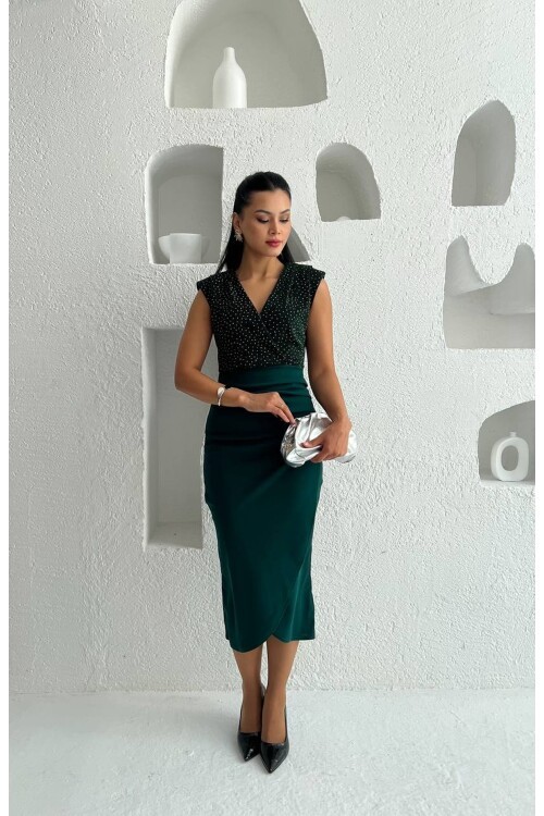 3821-ZÜMRÜT İNCİ DETAY KRUVAZE ELBİSE