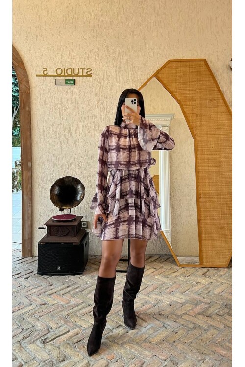 3861-MOR  EKOSE DESEN KAT KAT ŞİFON ELBİSE