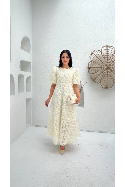 3876-BEYAZ PRENSES OMUZ GÜL KUMAŞ ELBİSE