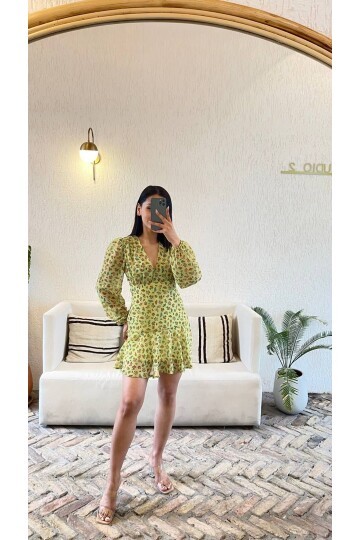 3015-YEŞİL ŞİFON ÖNÜ BÜZGÜLÜ KISA ELBİSE