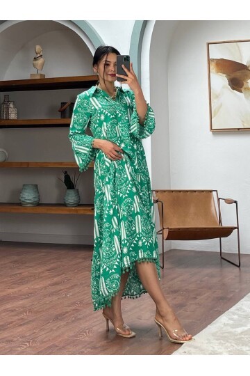 3072-YEŞİL ÖNÜ YARIM PAT PANPONLU ELBİSE