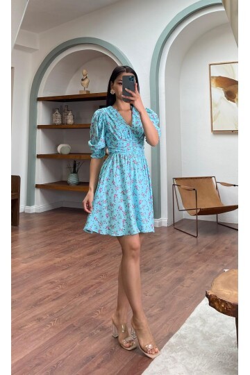 3093-MAVİ ÇİÇEKLİ DRAPELİ VİSKON ELBİSE