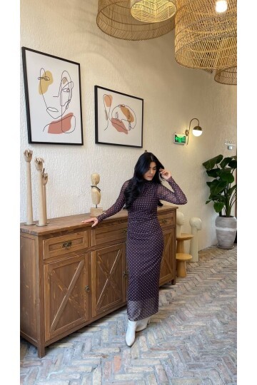 3328-KAHVE PUANTİYE DESEN TÜL ELBİSE