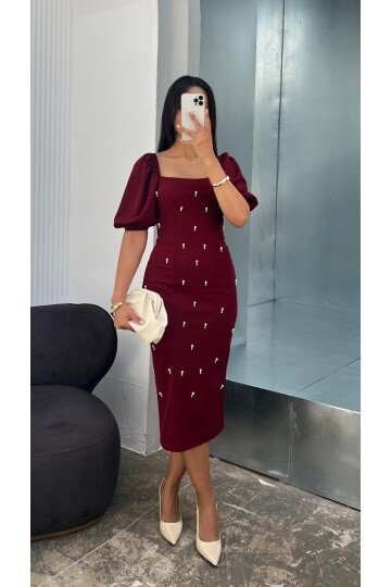 3622-BORDO TAŞ DETAY KARE YAKA ELBİSE