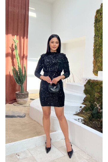 3649-SİYAH ÖNÜ BÜZGÜ DETAY KISA PUL PAYET ELBİSE
