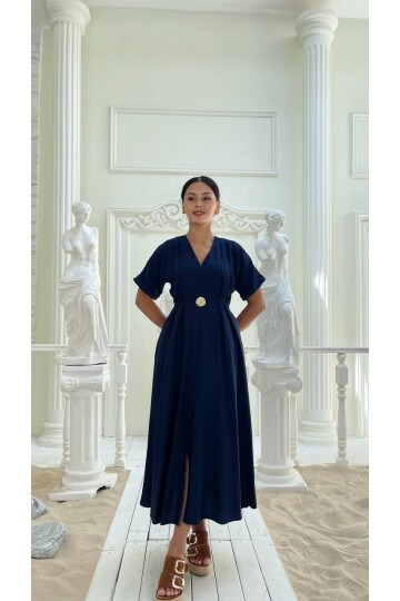 3799-LACİVERT BROŞLU ÖNÜ YIRTMAÇLI ELBİSE