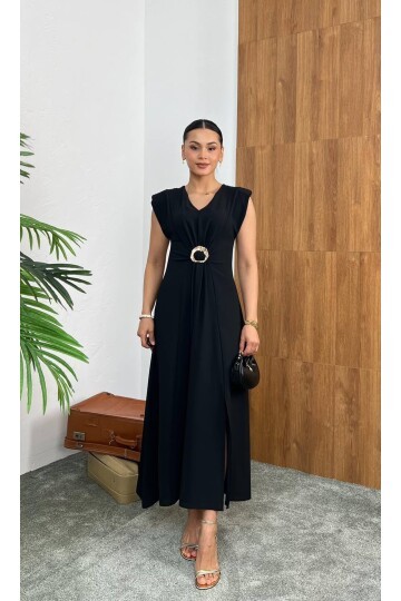 3865-SİYAH  SIFIR KOL VATKALI OLİPS TOKALI YIRTMAÇLI ELBİSE