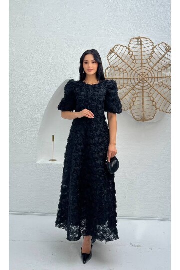 3876-SİYAH PRENSES OMUZ GÜL KUMAŞ ELBİSE