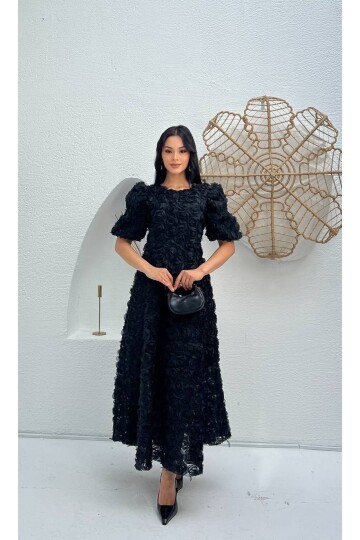 3876-SİYAH PRENSES OMUZ GÜL KUMAŞ ELBİSE