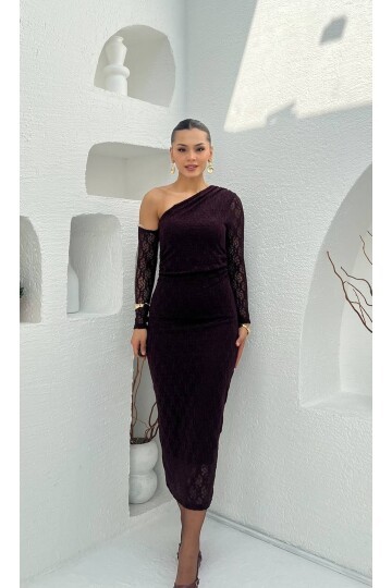 3883-BORDO TEK OMUZ DANTELLİ ELBİSE