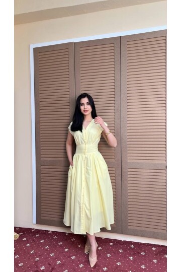 3924-SARI POPLİN KUMAŞ KOMPLE DÜĞMELİ ELBİSE