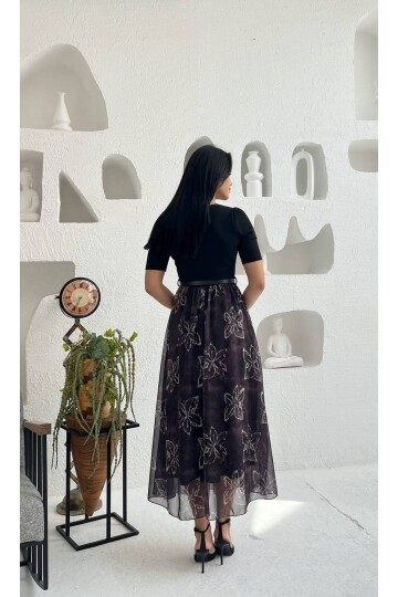 3931-SİYAH  ÜST KREP ALT ŞİFON ŞAL DESEN KISA KOL ELBİSE